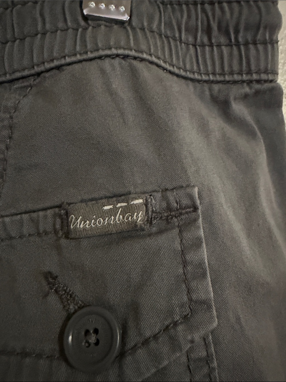 Unionbay Gray Cargo Shorts - Picture 3 of 4